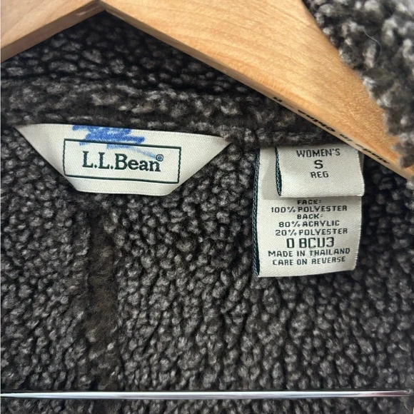 L.L. Bean Women's Dark Brown Shearling suede sherpa Vest - Picture 3 of 3